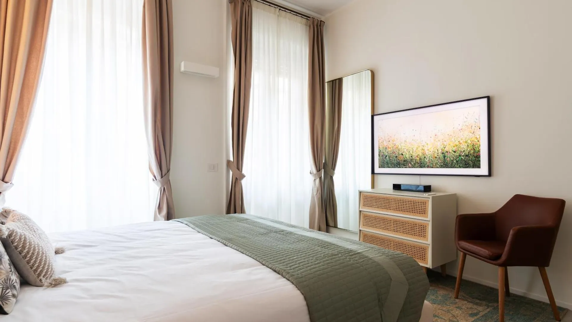 Proudlymi - Nuovo Appartamento 3 Camere Moscova Milão Apartamento